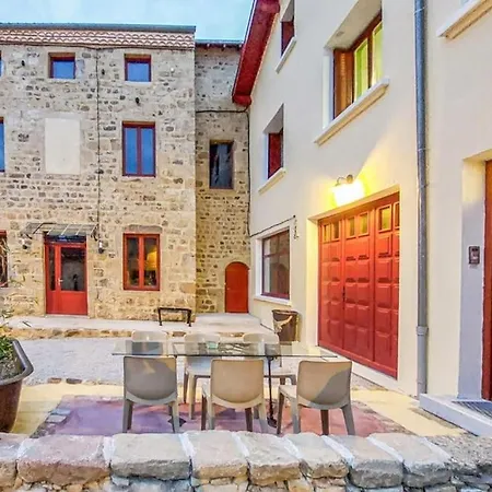 Maison D'artiste De Village Сasa de vacaciones *